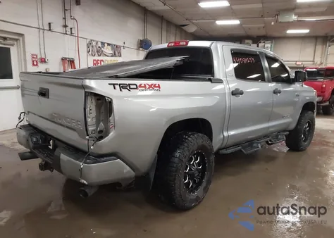 2018 Toyota Tundra Sr5 5.7L V8 z USA, uszkodzony, nr VIN 5TFDY5F11JX700366